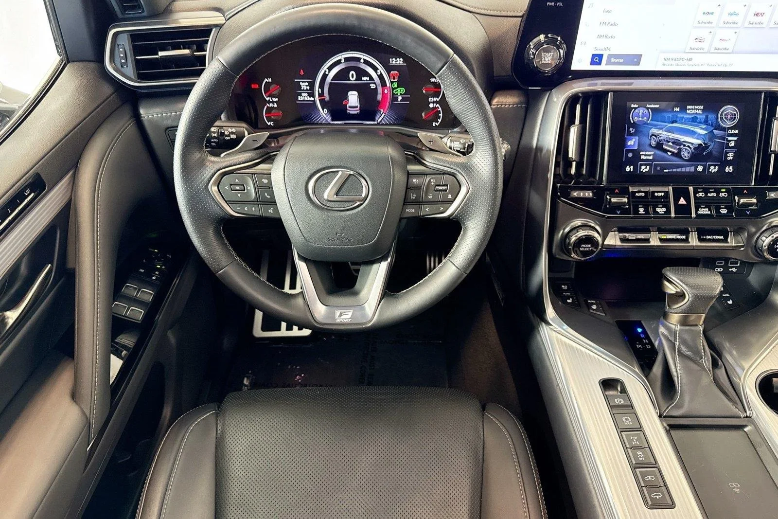 Used 2024 White Lexus LX 600 F SPORT image 20