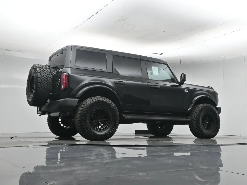 New 2026 Shadow Black Ford Outer Banks image 47