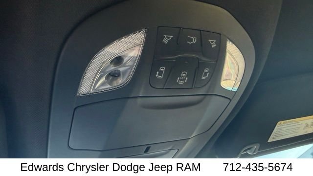 2026 Chrysler Pacifica Select - Photo 31