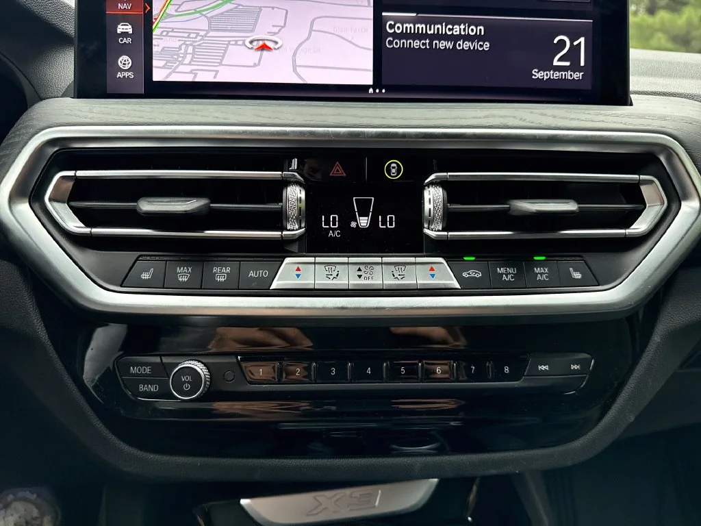 Used 2023 Gray BMW xDrive30i image 20