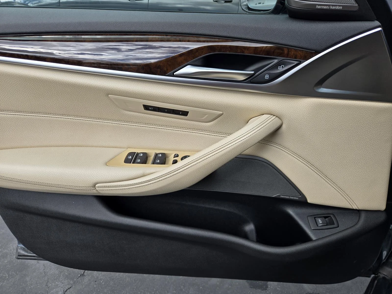 2019 BMW 5 Series 530i - Photo 19