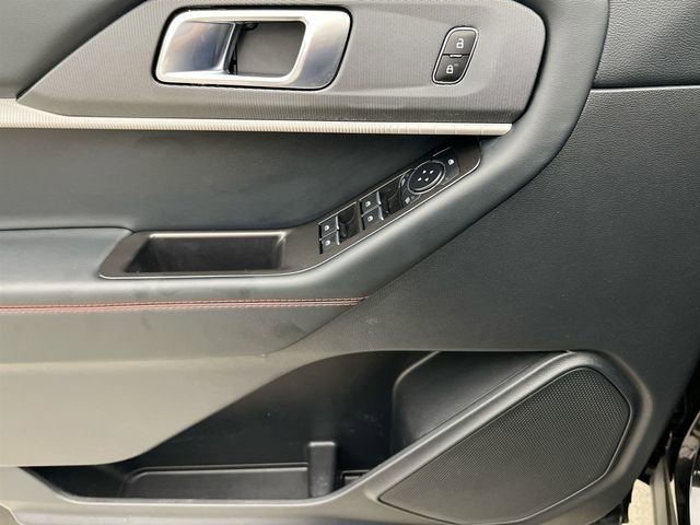 Used 2025 Black Metallic Ford ST-Line image 21