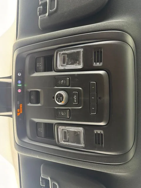 Used 2022 Gray GMC SLT image 15