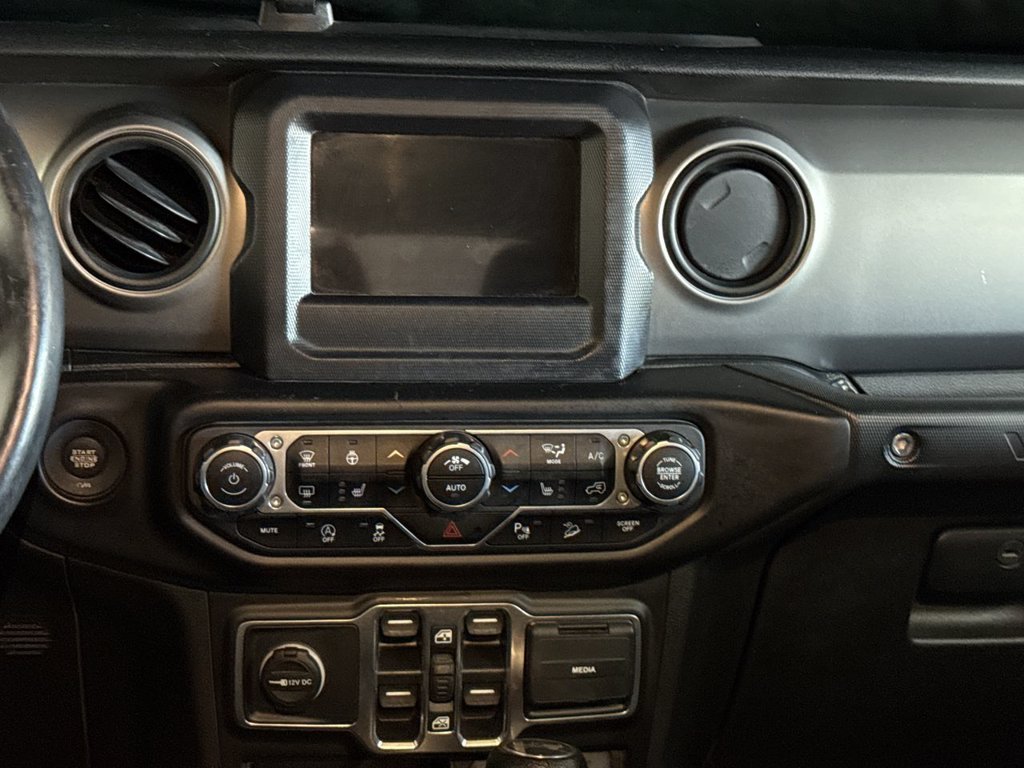 Used 2020 Gray Clearcoat Jeep Unlimited Sport S image 20