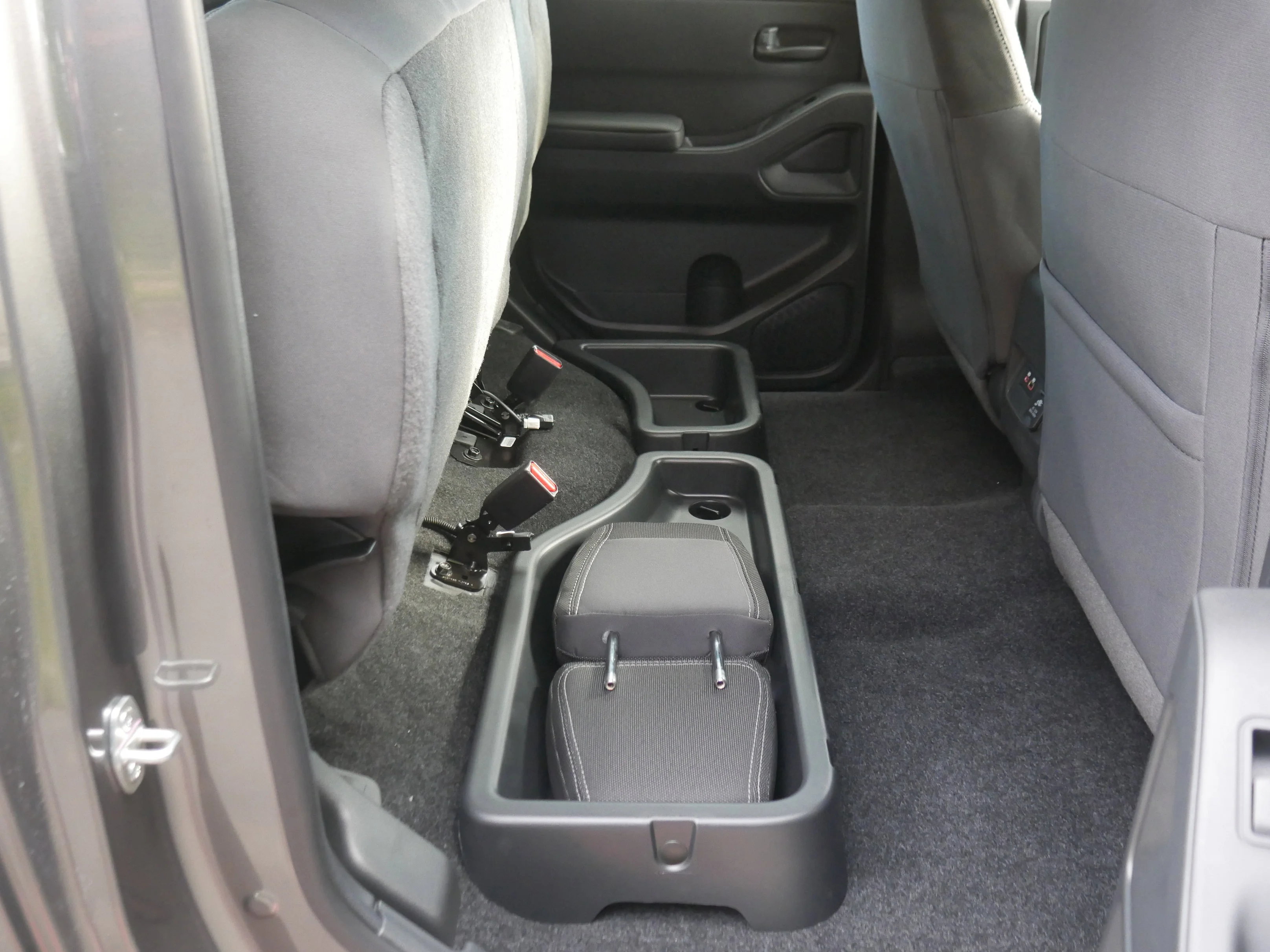 2026 Nissan Frontier SV - Photo 28