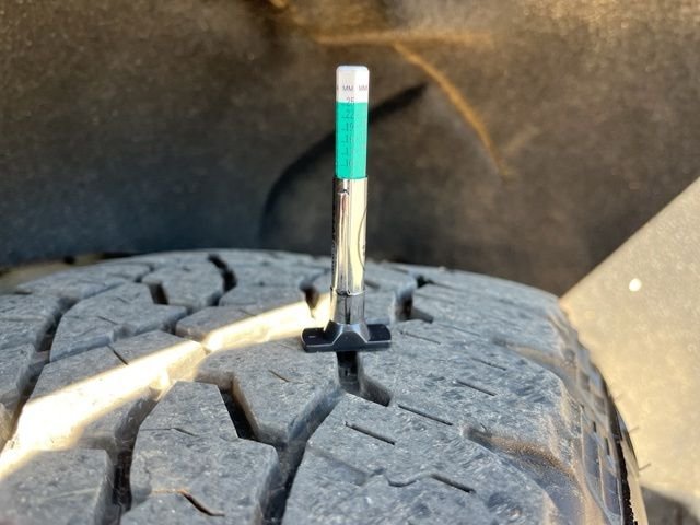 Used 2022 Blue Chevrolet High Country image 12