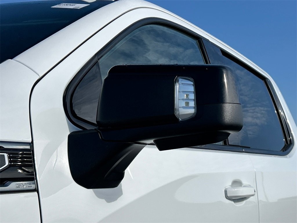 2026 GMC SIERRA - Image 12