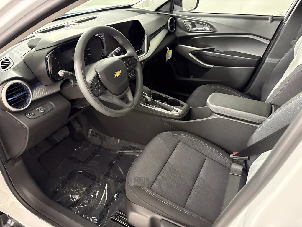 2026 Chevrolet Trax LS - Photo 29