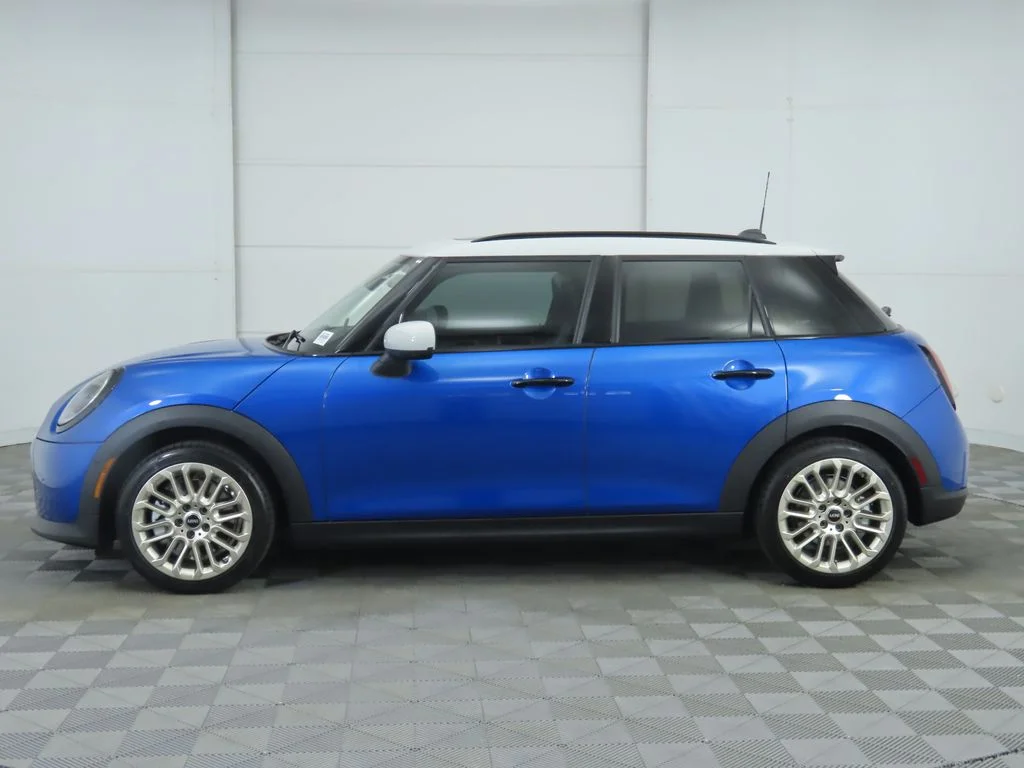 Used 2026 Icy Sunshine Blue Metallic MINI Signature Plus image 9