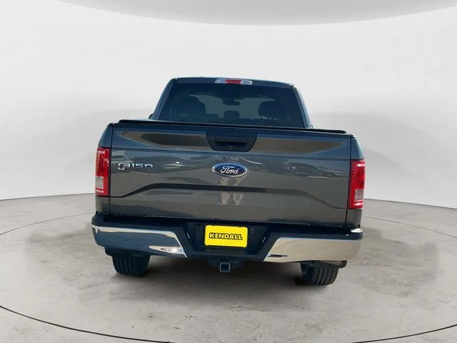 Used 2015  Ford XLT image 4