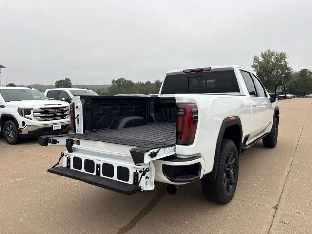 2026 GMC Sierra 2500HD AT4 - Photo 7