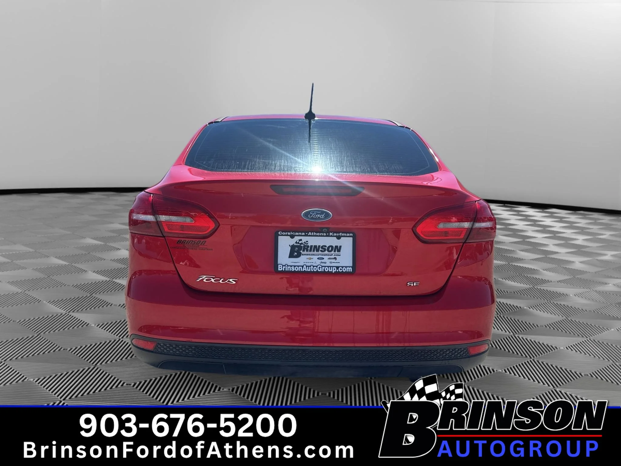 Used 2017 Race Red Ford SE image 6