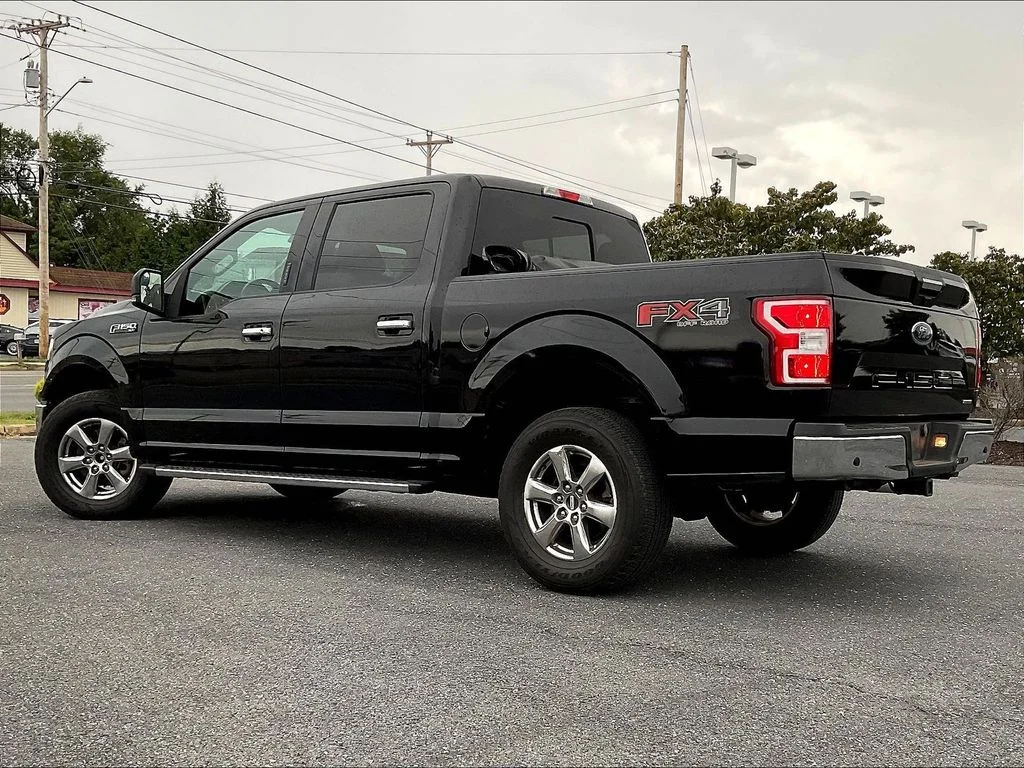 Certified Used 2020 Agate Black Metallic Ford XLT image 3