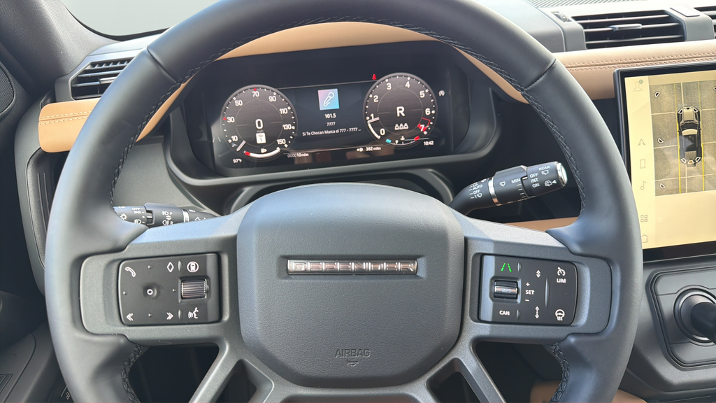New 2026 Santorini Black Land Rover X-Dynamic SE image 25