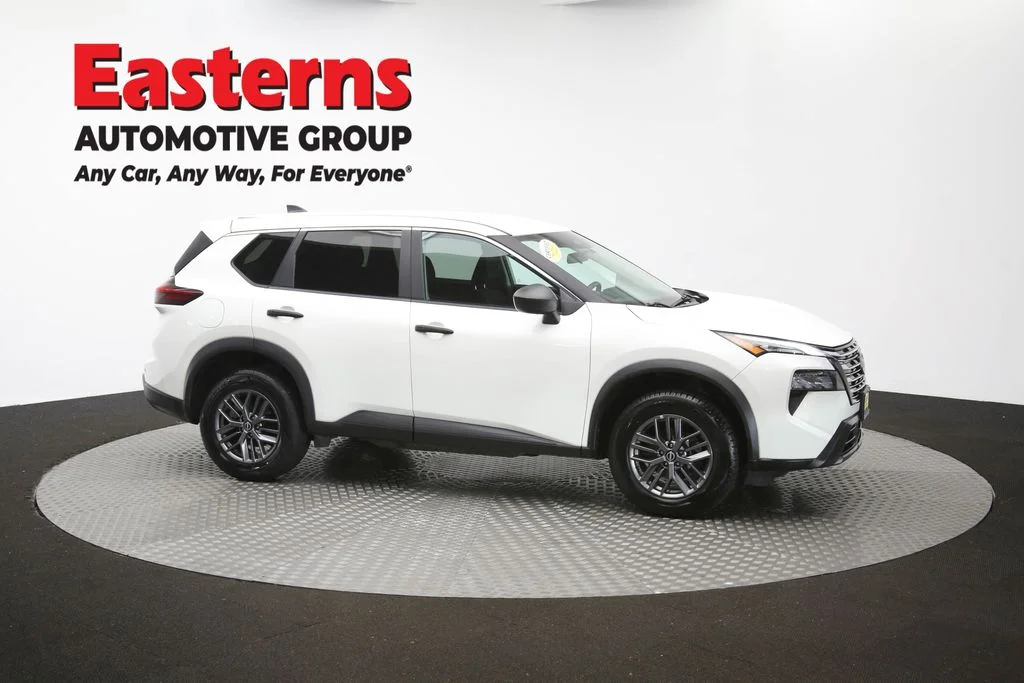 Used 2024 White Nissan S image 47