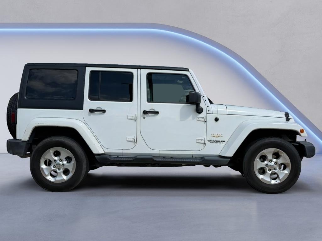 Used 2014 Bright White Clearcoat Jeep Sahara image 8