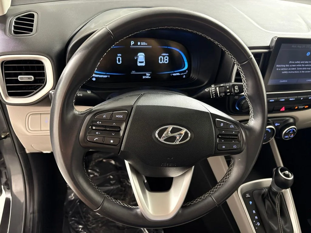 Used 2025 Gray Hyundai SEL image 32