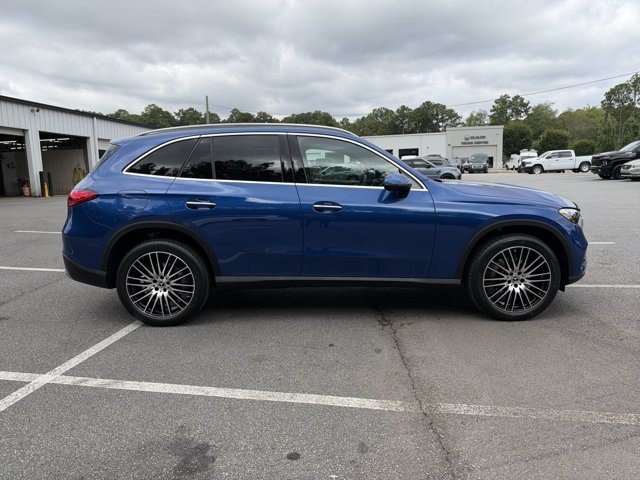 Used 2026 Starling Blue Metallic Mercedes-Benz GLC 300 image 11