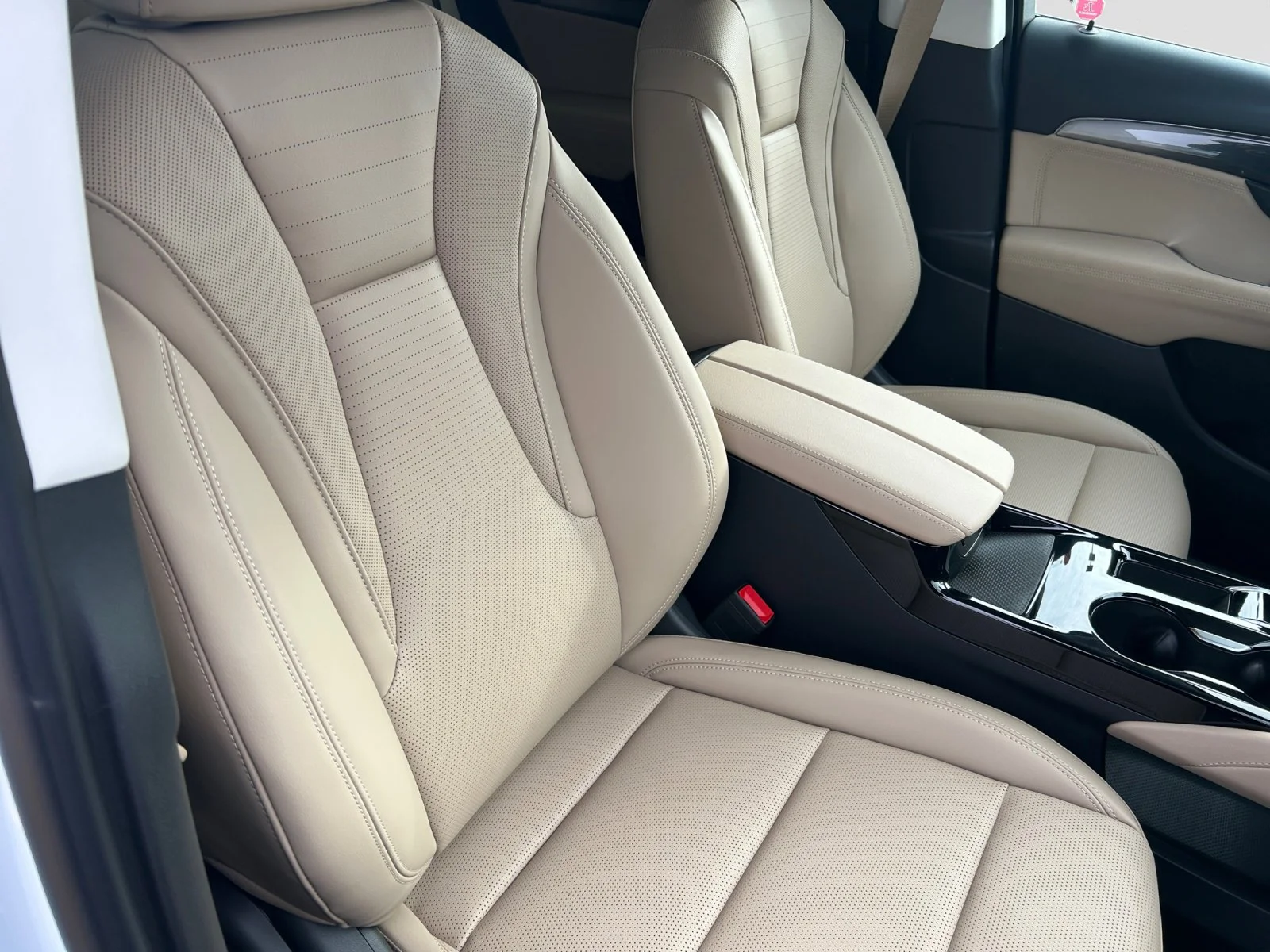 New 2026 Iridescent White Tricoat Buick Preferred AWD image 12