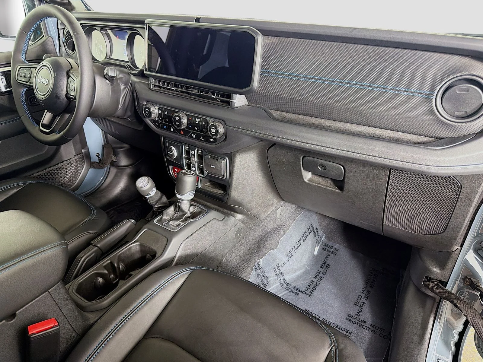Used 2025 Anvil Clear Coat Jeep Rubicon 4xe image 33