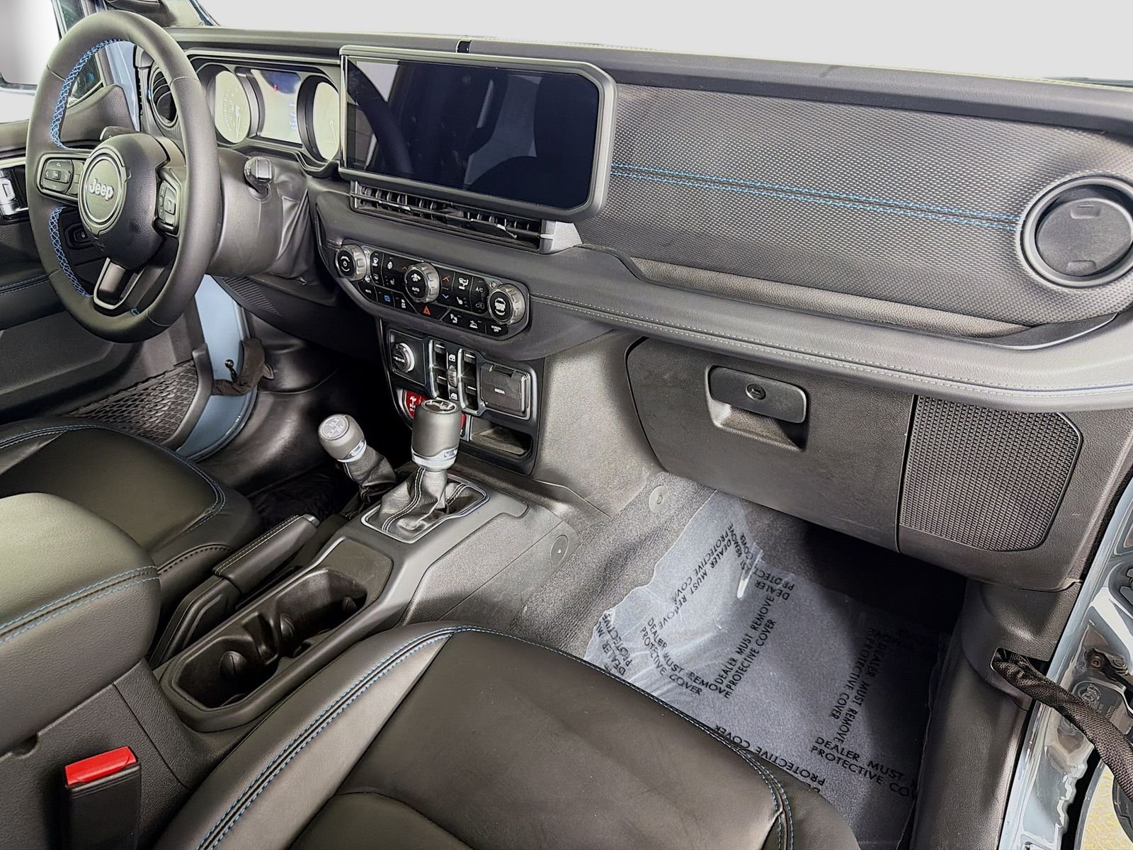 Used 2025 Anvil Clear Coat Jeep Rubicon 4xe image 33