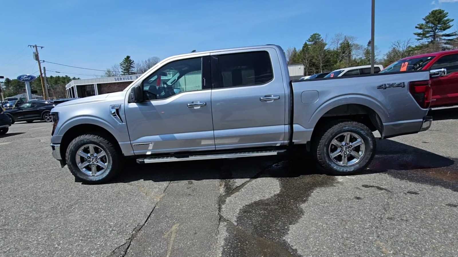 Used 2024 Iconic Silver Ford XLT image 6