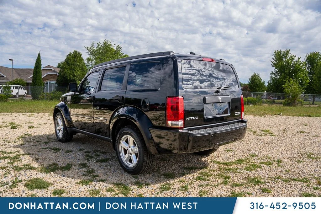 Used 2007 Black Dodge SXT image 20