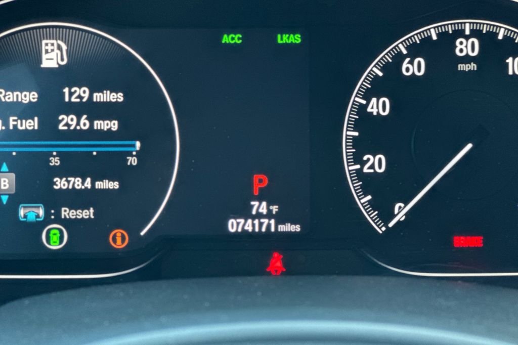 Used 2018 Platinum White Pearl Honda EX image 26