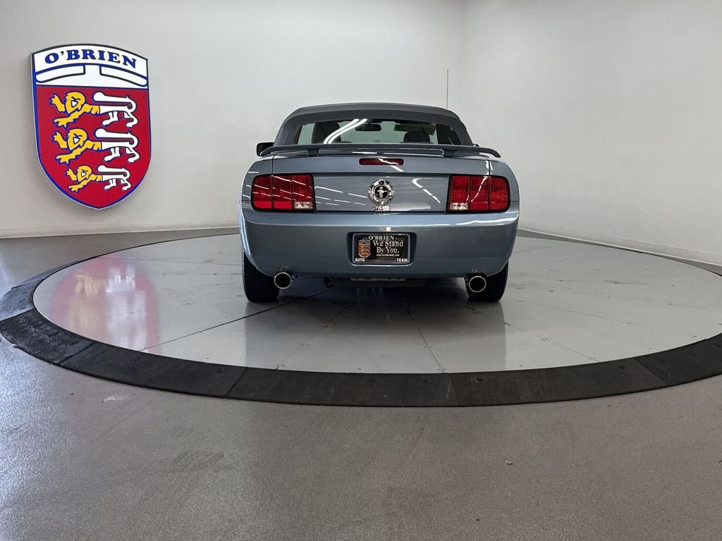 Used 2007 Blue Ford V6 Deluxe image 11