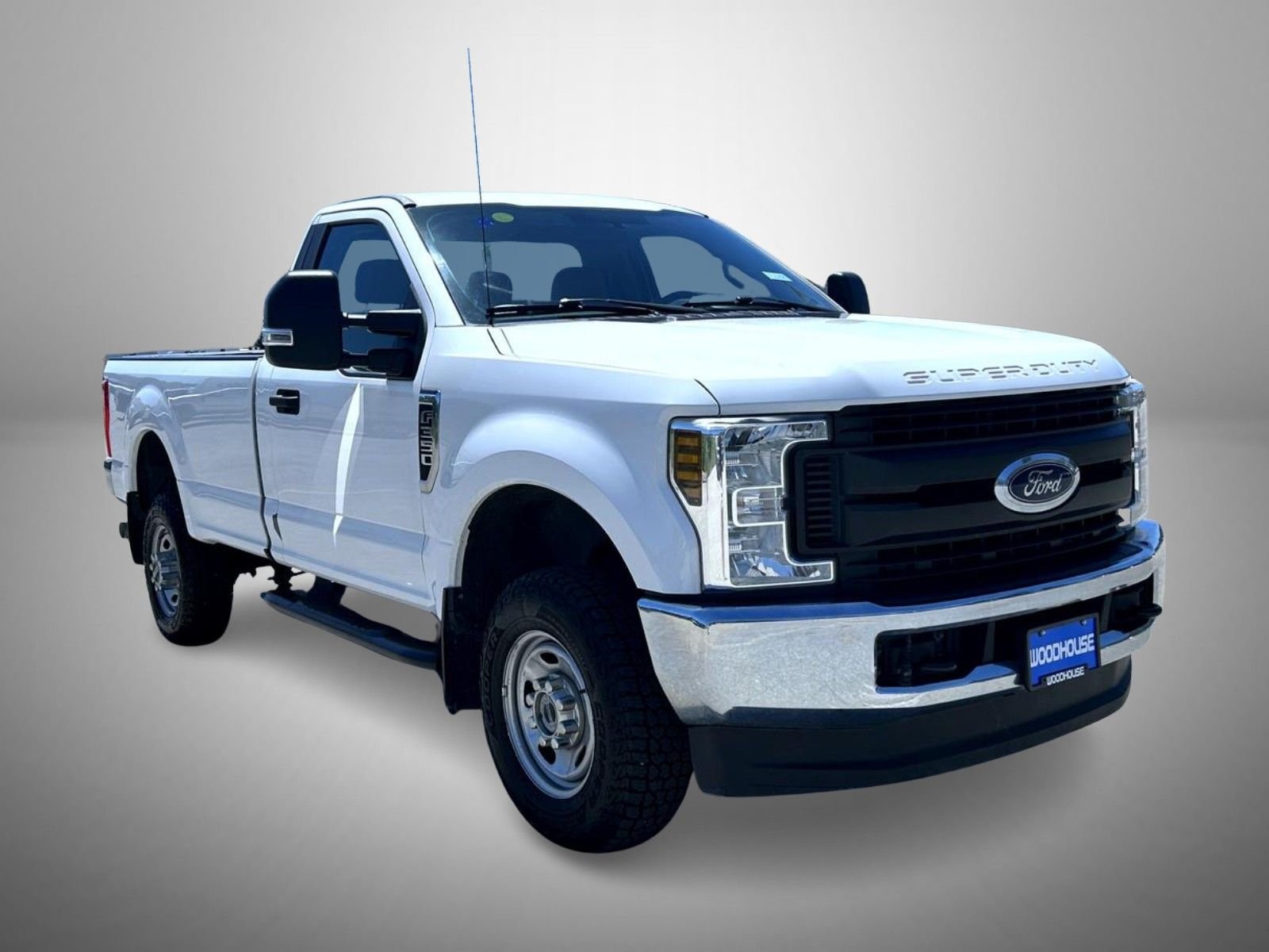 Used 2019 White Ford XL image 3