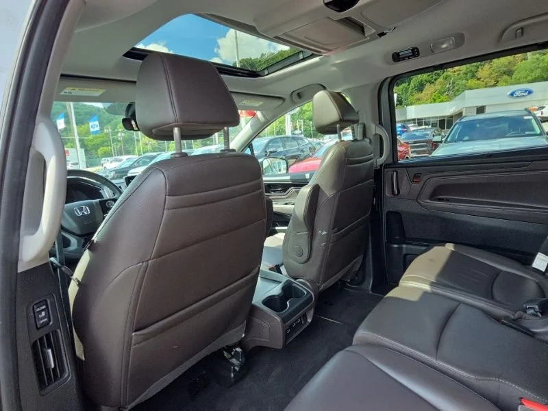 Used 2023  Honda Touring image 22