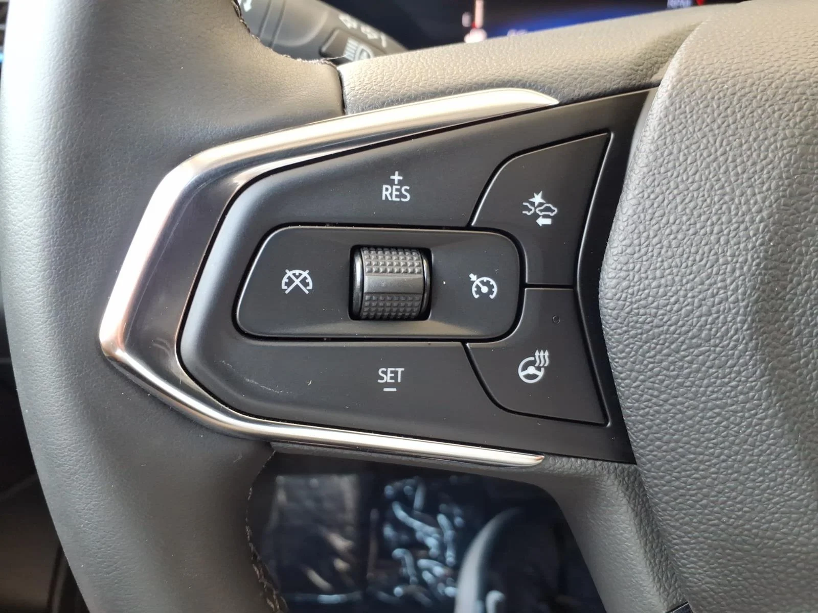 Used 2025 Mosaic Black Metallic Chevrolet LT image 23