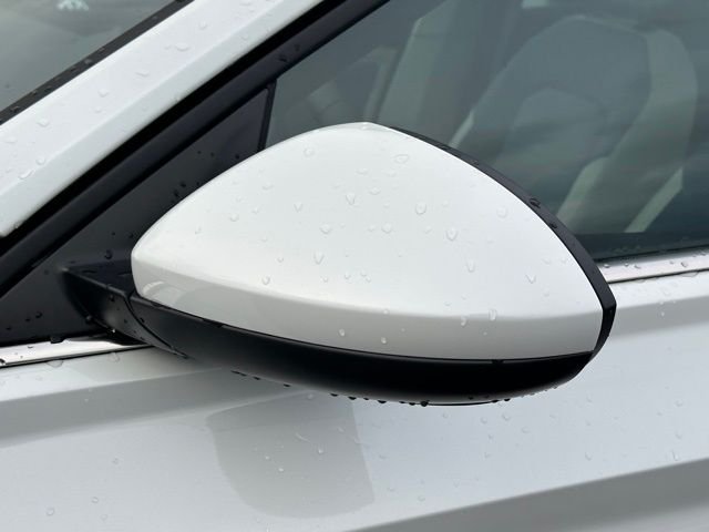New 2026 Opal White Pearl Volkswagen 1.5T SE image 10