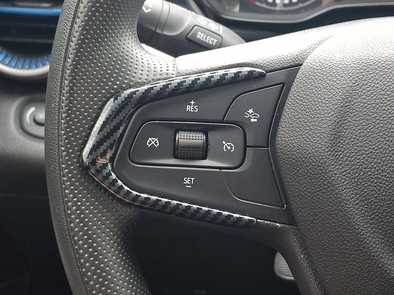 2024 Chevrolet Trax LS - Photo 20