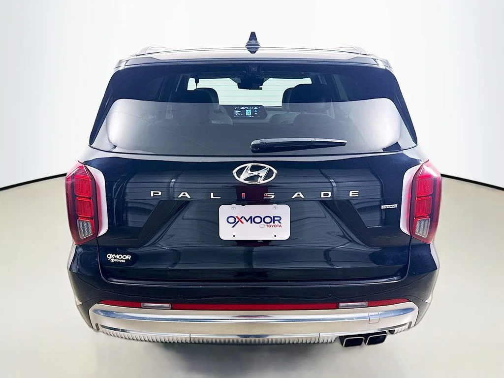 Used 2024 Abyss Black Pearl Hyundai Calligraphy image 6
