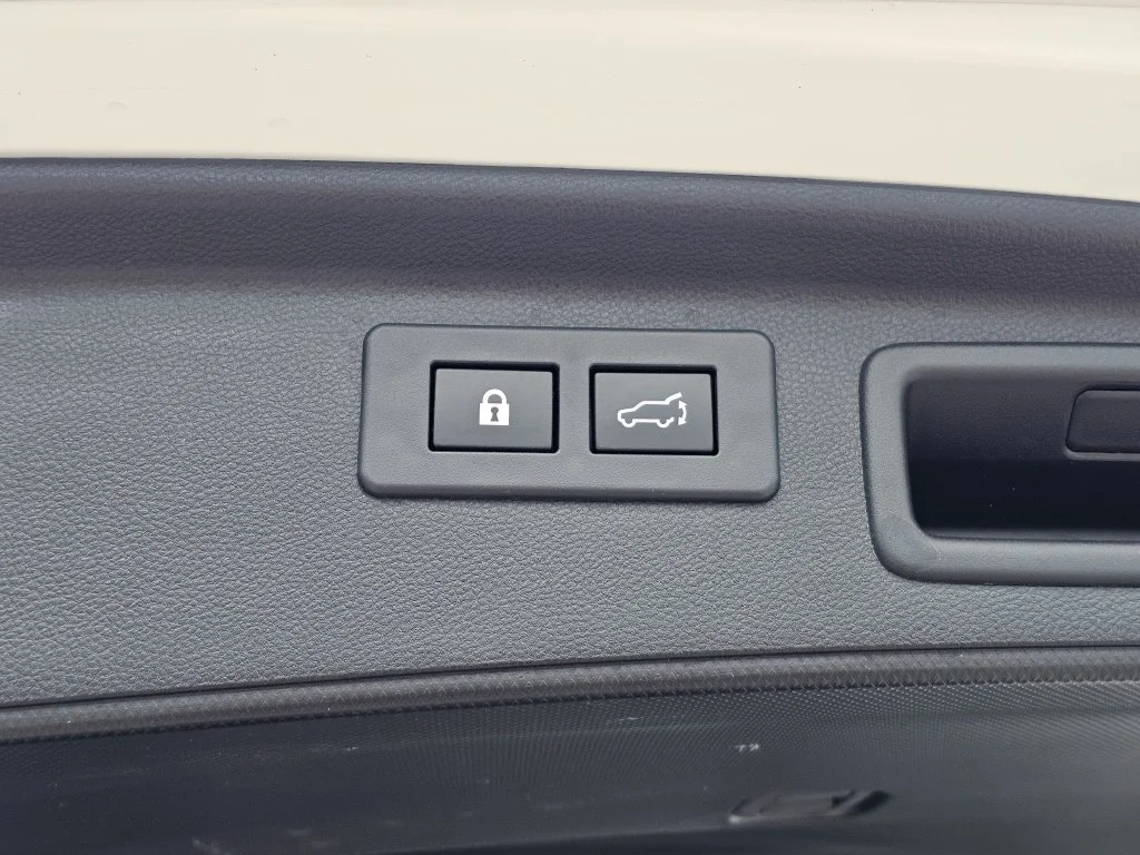Certified Used 2021 White Subaru Premium image 12