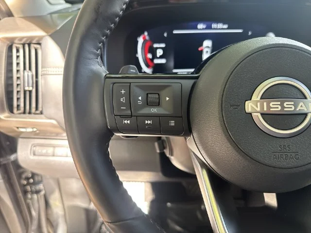 Used 2024 Gray Nissan Platinum image 19