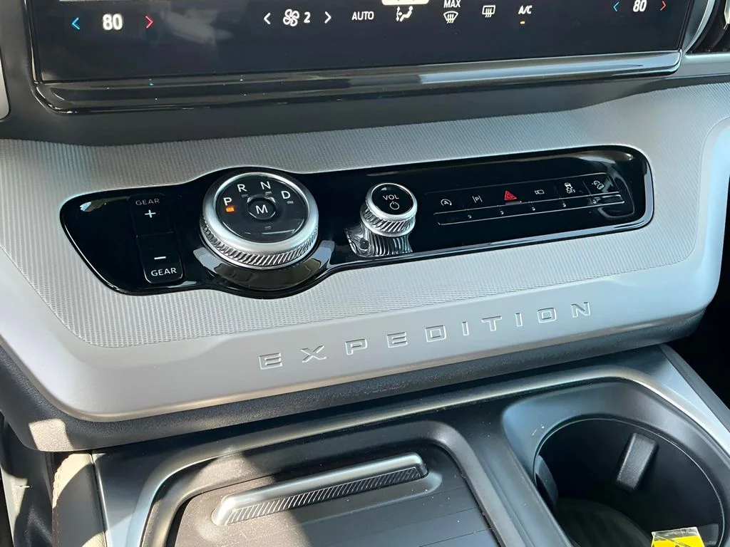 Used 2025 White Ford Active image 40