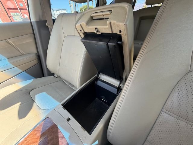 Used 2012 White Nissan LE image 33