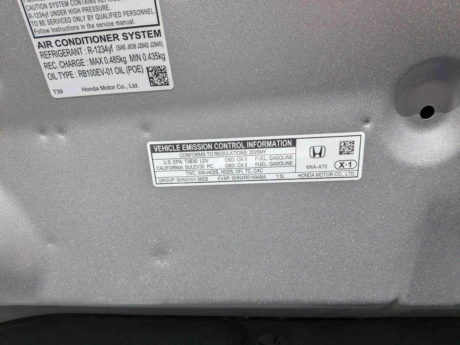 Used 2025 Solar Silver Metallic Honda SE image 23