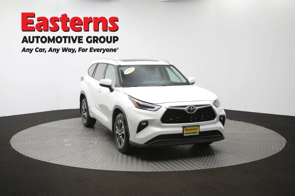 Used 2021 White Toyota XLE image 52