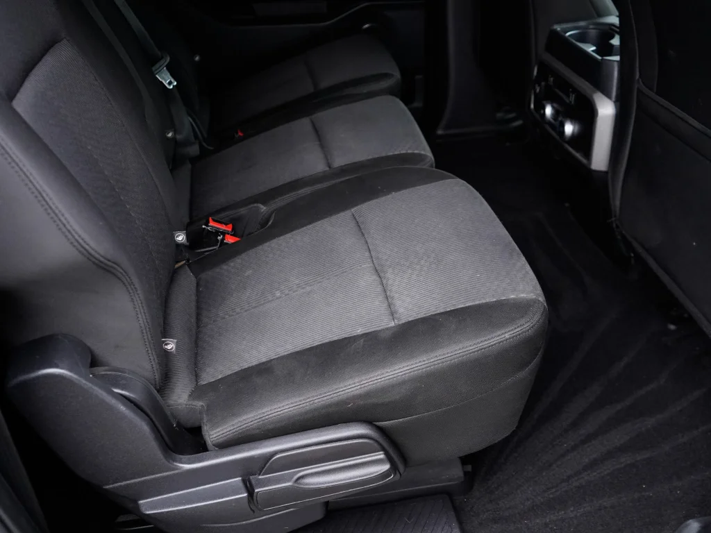 Used 2019 Agate Black Metallic Ford XLT image 29