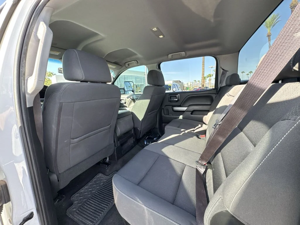 Used 2017 White Chevrolet LT image 20