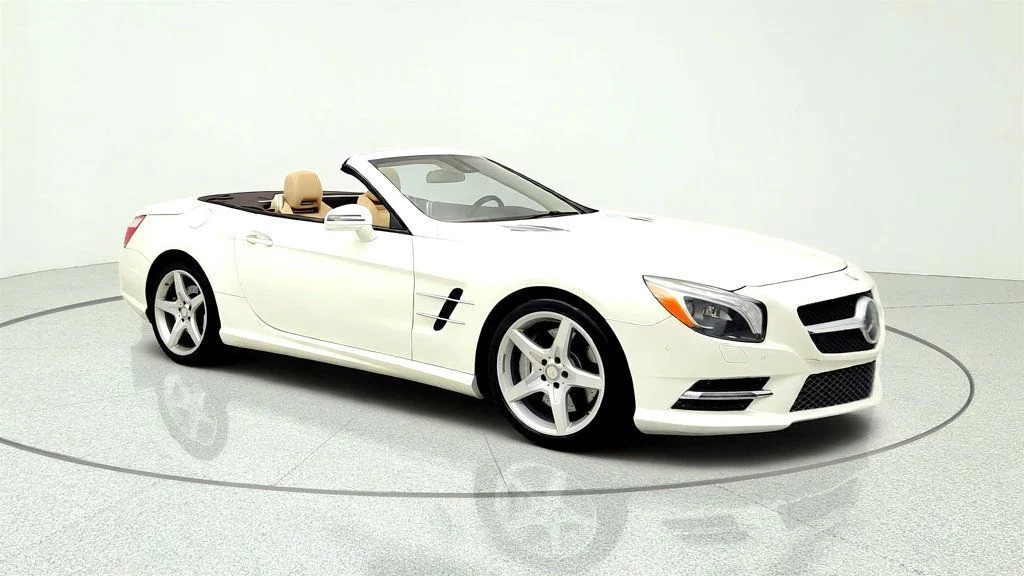 Used 2015 designo Diamond White Metallic Mercedes-Benz SL 400 2dr Roadster SL400 w/ Premium I Pkg & Magic SKY Control image 3