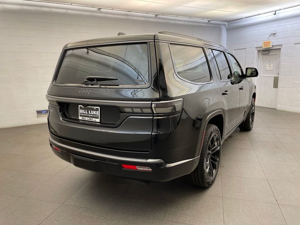 New 2026 High Gloss Black Jeep Summit Reserve image 4