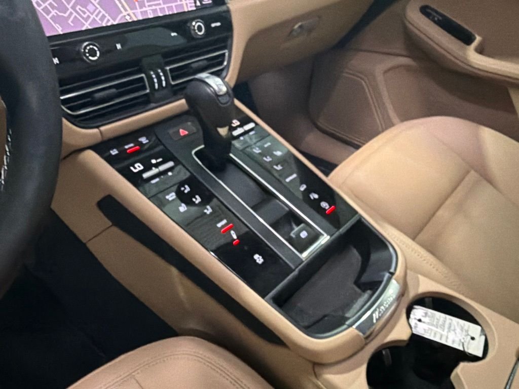 2024 Porsche Macan S - Photo 31