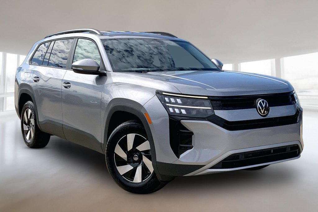 New 2027 Silver Mist Metallic Volkswagen SE image 2