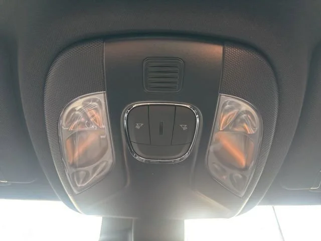 New 2026 Joose Exterior Paint Jeep Latitude Altitude image 32