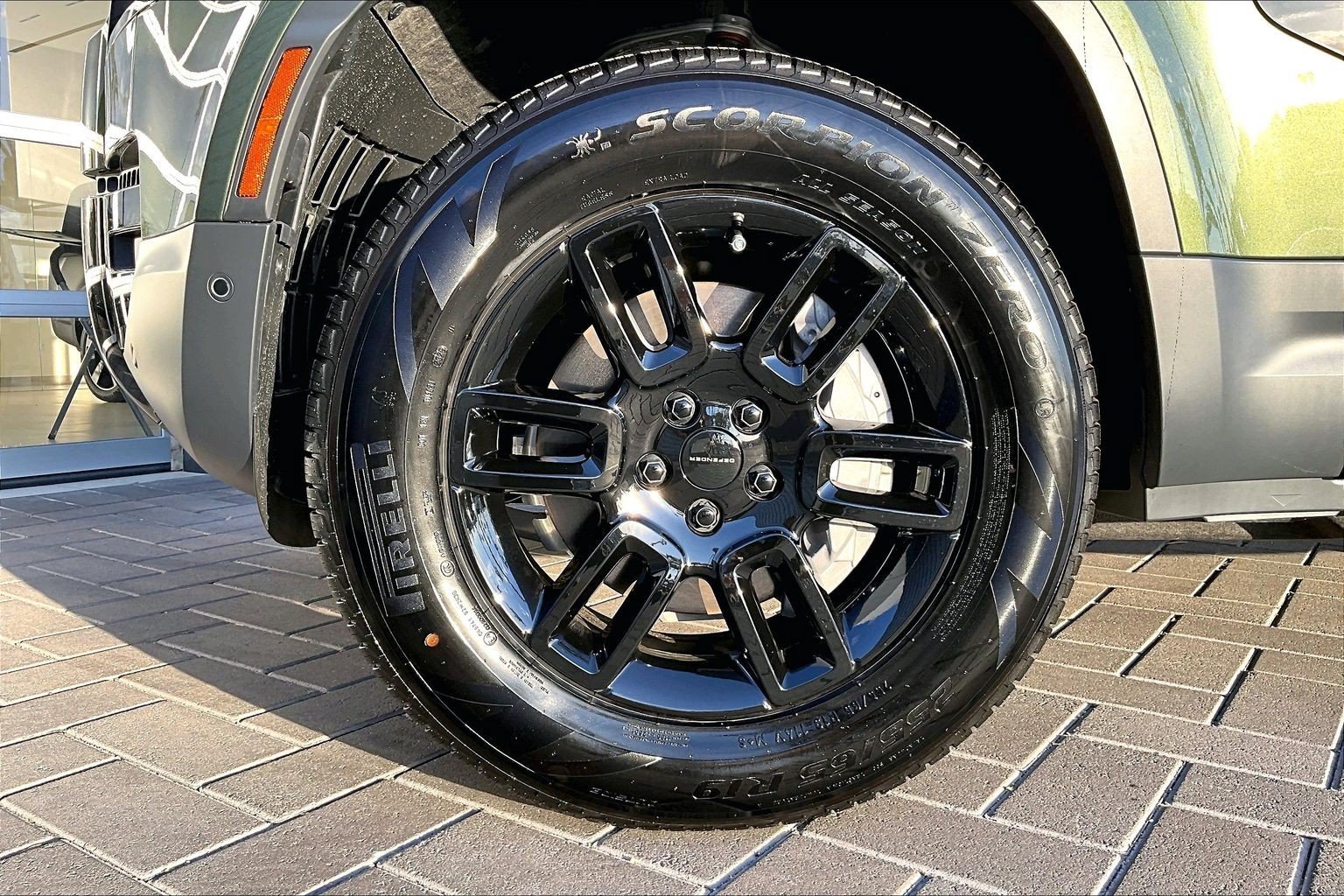 New 2026 Woolstone Green Land Rover S image 11