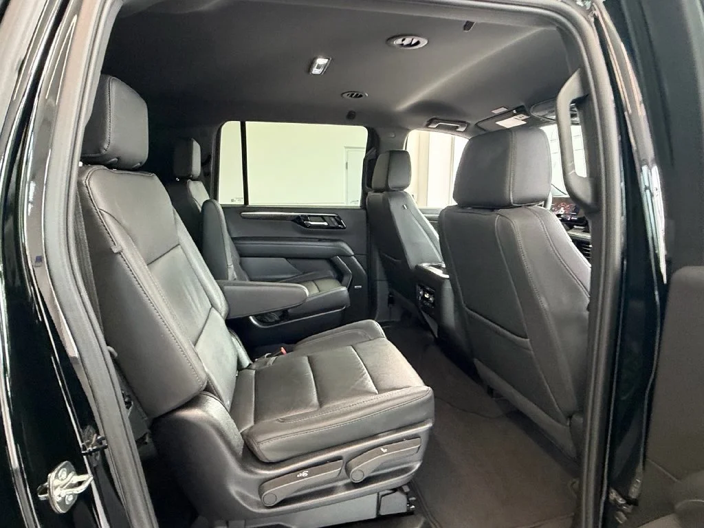 Used 2025 Black Chevrolet LT image 12